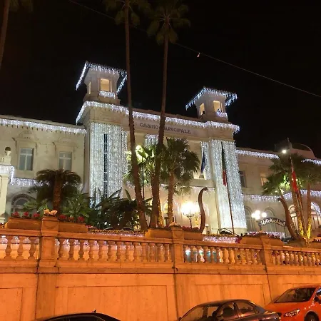 Comoda Casa Al Mare 公寓 *